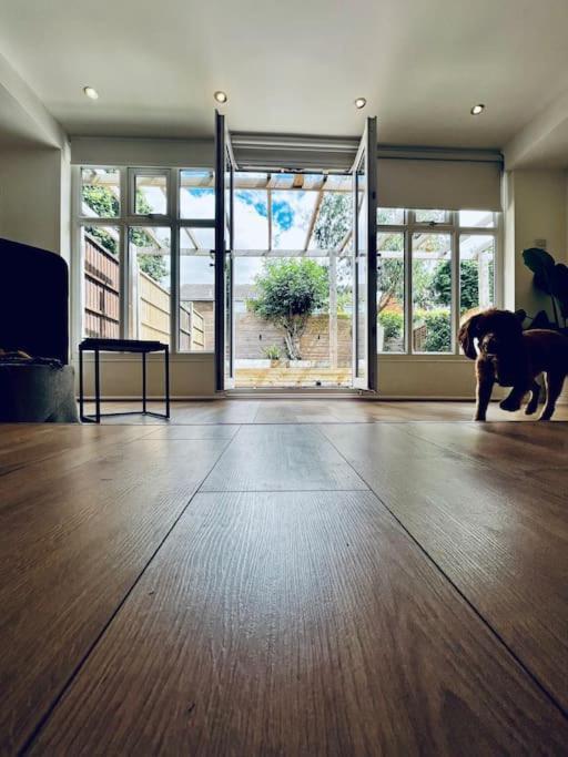 Willa Entire Modern House In Tamworth - 2 Double Beds + Free Parking Zewnętrze zdjęcie